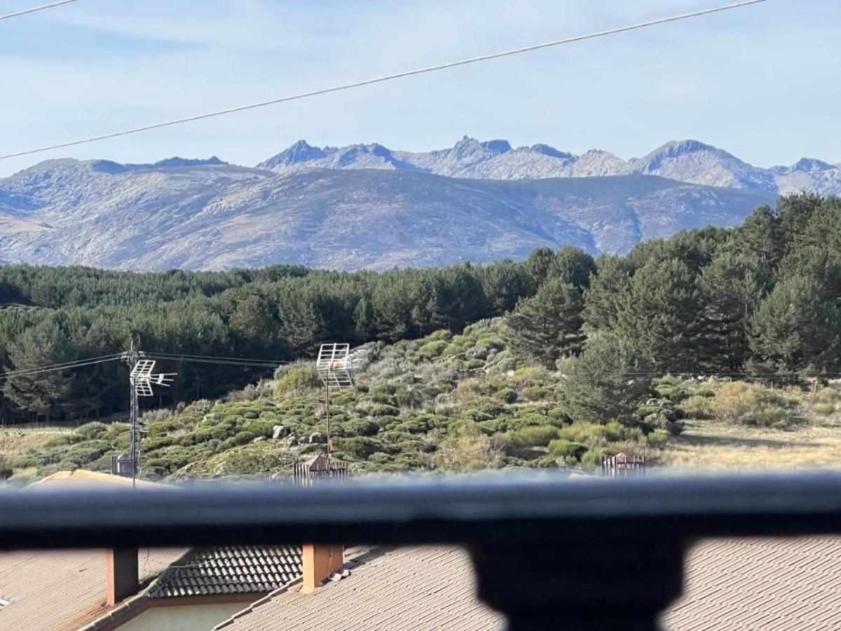 דירות נאבארדונדה דה גרדוס La Nava De Gredos Acogedor Piso Con Vistas מראה חיצוני תמונה